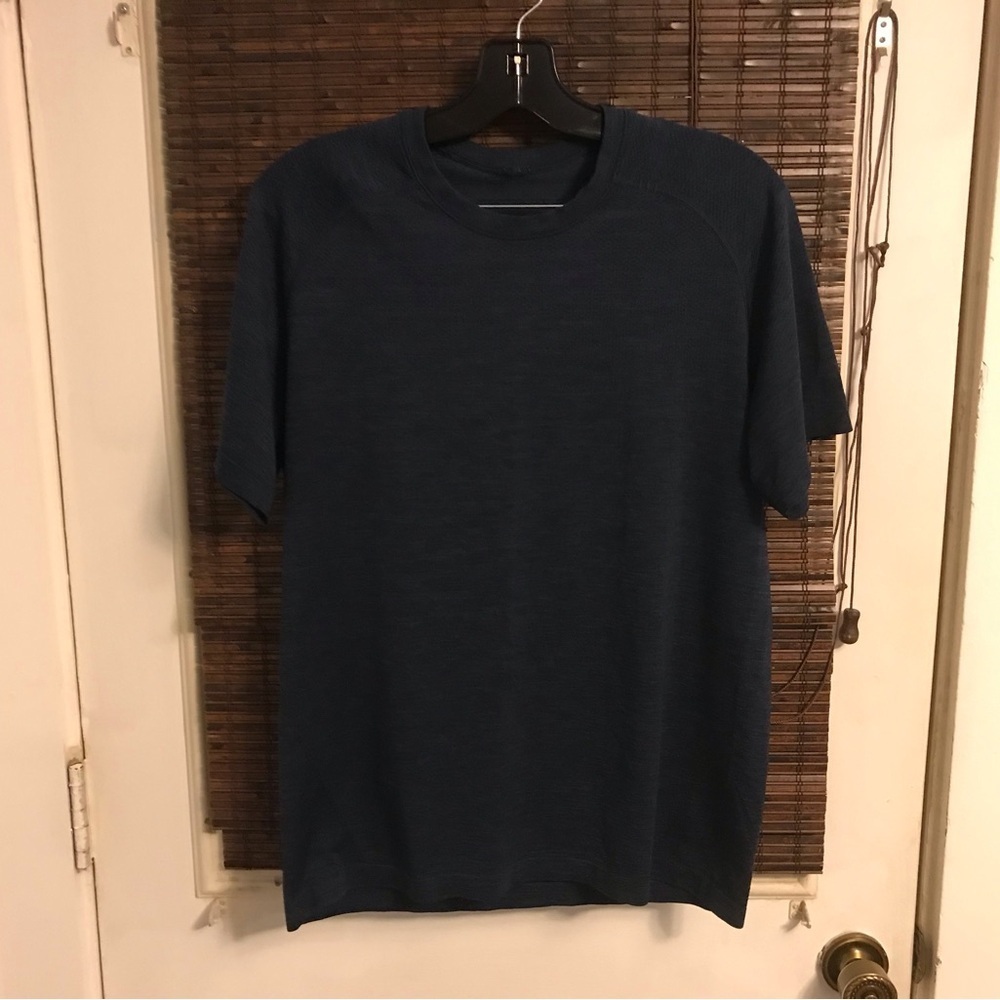 Lululemon Mens SS Tee Shirt Size M